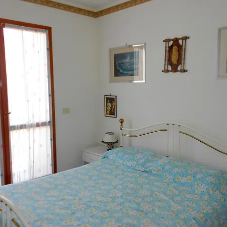 Апартаменты Caprera Розолина-Маре