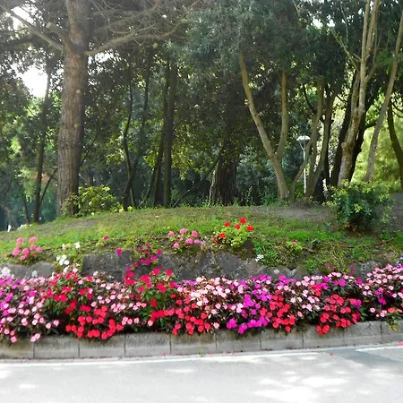 Caprera 罗索利纳马雷
